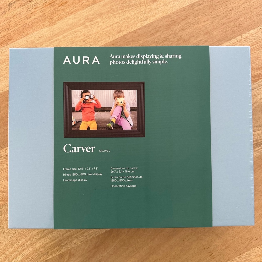 NEVER USED: Aura - Carver; color: Gravel: Wi-Fi connected picture frame